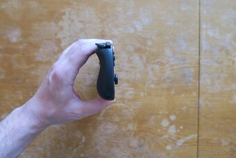 Herná konzola Retroid Pocket 5 + púzdro - 8