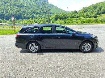 Kia Ceed SW 1.6CRDi 2019 GOLD - 8