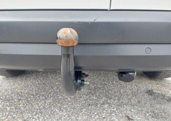 Volkswagen Caddy 2,0 TDI 4x2 nafta 75 kw - 8