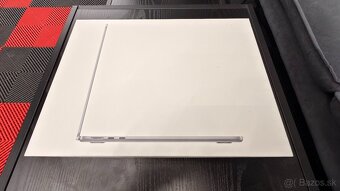 Predám Macbook Air M2 16GB RAM, 512SSD, vadný dislej - 8
