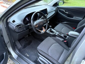 Hyundai i30 CW 1.5 TGDi BENZÍN + mHEV, AUTOMAT, kúpené v SR - 8