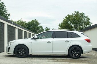 CHEVROLET CRUZE SW 2.0 VCDI 120kW 2013 - 8