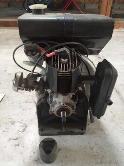 Benzínový motor BD - 1S50 - A - 8