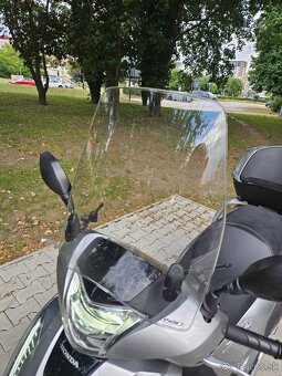 Honda SH125i ABS, 3300km, keyless, LED svetlá, plexi, kufor - 8