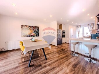 REZERVOVANÉ Zrekonštruovaný dom s bazénom - Šibeničný vrc - 8