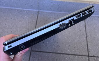 HP ProBook 4545s / AMD A4 / 4GB RAM / 128GB SSD / 15.6" - 8