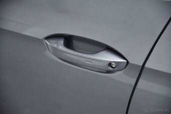 Superb Combi 2.0 TDI Laurin&Klement DSG, FullLED, Panorama - 8