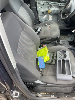 rozpredam vw polo 9n3 facelift - 8