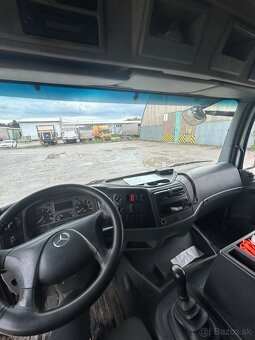 Mercedes atego - 8
