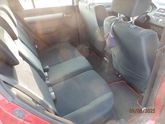 Predám Suzuki Swift 2005-1,3i - 8