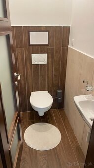 Priestranný 3-izbový byt 83,2 m² v centre Levíc na predaj - 8