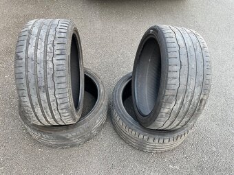 Hankook 275/35 R21 - 8