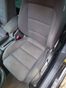 Vw golf 1,6tdi - 8
