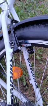 Shimano KTM-Chicago, Biely - 8