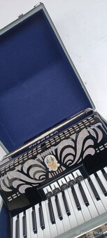 Akordeón Vermona Cantora 72 basový - 8