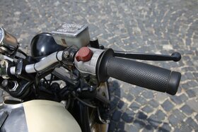 Honda CB 400 Cafe Racer - 8