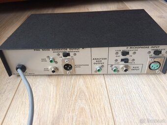 Predám Shure equalization analyser M615AS - 8