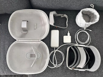 Apple Vision Pro 256 GB - 8