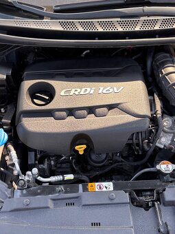 🚗 Kia Ceed 1.4 CRDi (kombi) - 8