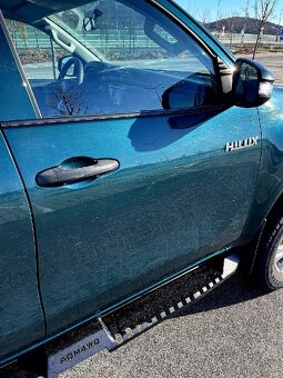 TOYOTA HILUX - PREDAJ AJ NA SPLÁTKY OD 0% AKONTÁCIE - 8