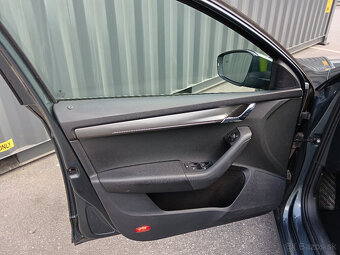 Škoda octavia combi style 2,0TDI, 110KW - 8