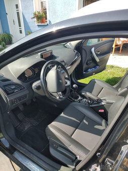 Renault Megane - 8