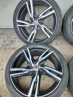 4ks alu disky orig. Volvo 5x108 r20 - 8