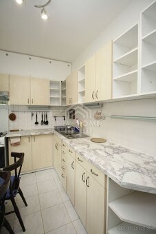 OVRUČSKÁ - 3 iz. byt, 75 m2 + pivnica, tehlový dom - 8