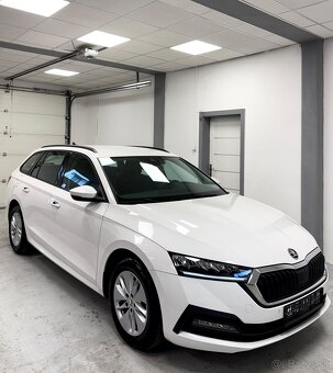 Skoda Octavia 2.0TDI DSG Style/Led/2023 - 8