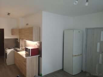 Predám 1- izbový byt Nitra Chrenová - 8