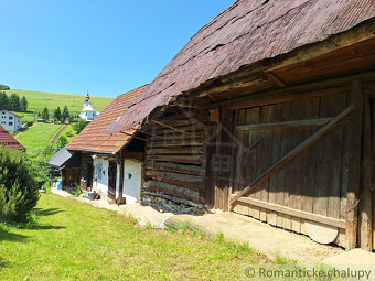 Tradičná drevenica pripravená pre chalupárov, na pozemku s - 8