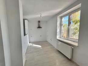 Sliač – príjemný rodinný dom so záhradou, pozemok 662 m2 - 8