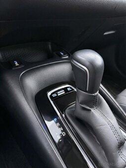 Toyota Corolla Combi 2.0 Hybrid Dynamic 2019 - 8