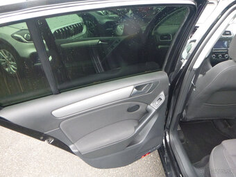Volkswagen Golf 1,4i 16v 2009/12 - 8