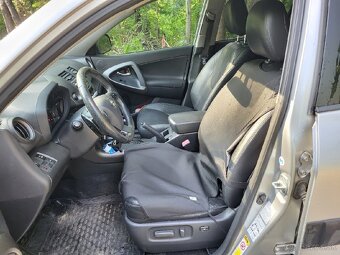 TOYOTA RAV4 2.0 Valvematic 116 kW, CVT automat 4x4 - 8