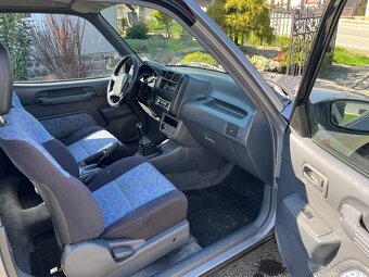 TOYOTA RAV 4 - 8