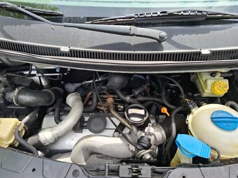 VW T5 2.5 Tdi - 8