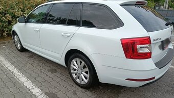 Škoda Octavia Combi 1.6 TDI 115k Ambition - 8