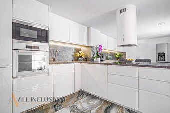 ALL INCLUSIVE | NA PREDAJ LUXUSNÝ RODINNÝ DOM , VEĽKÝ MEDER - 8