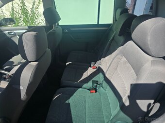 Volkswagen Touran - 8