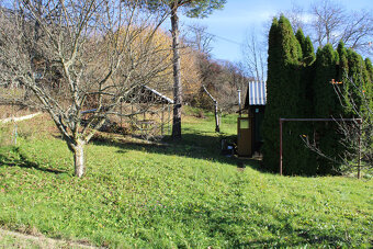 EXKLUZÍVNE-SPEKTRUM REALITY- Na Predaj  záhradná chatka s po - 8