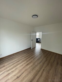 Priestory pre služby vo Veľkych Levároch. - 8