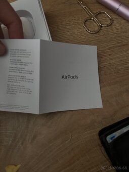 Air pods 3 - 8