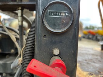 Dempr Thwaites – nosnost 6t – hydrostat – 2.102mth - SPZ - 8