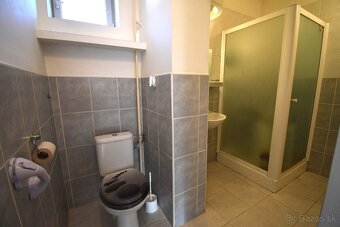 Na predaj 6-izbový rodinný dom v obci Matúškovo - 8