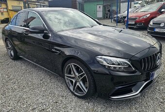 Mercedes-Benz C63 AMG A/T - 8