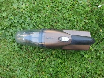 Tyčový vysávač Bosch 2 v 1 - 8