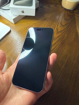 iPhone 15 Pro 128GB - 8