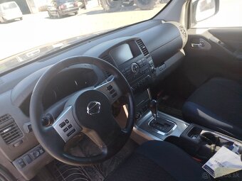 Nissan navara 3,0 v6 - 8