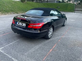 Predám Mercedes E 220d  cabriolet - 8